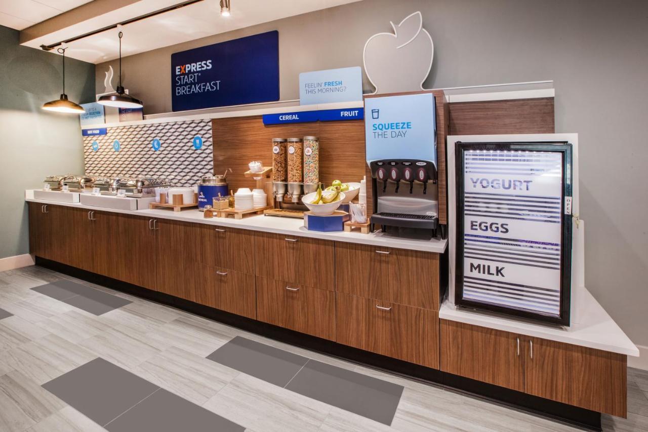 Holiday Inn Express & Suites - Ottawa By Ihg Luaran gambar